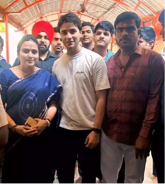 Abhishek Sharma: కర్మన్ఘాట్ హనుమాన్ ఆలయంలో అభిషేక్ శర్మ Abhishek Sharma: కర్మన్ఘాట్ హనుమాన్ ఆలయంలో అభిషేక్ శర్మ