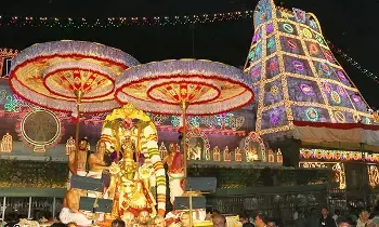 Tirumala Venkateswara Temple: తిరుమలలో వైభవంగా పౌర్ణమి గరుడసేవ Tirumala Venkateswara Temple: తిరుమలలో వైభవంగా పౌర్ణమి గరుడసేవ