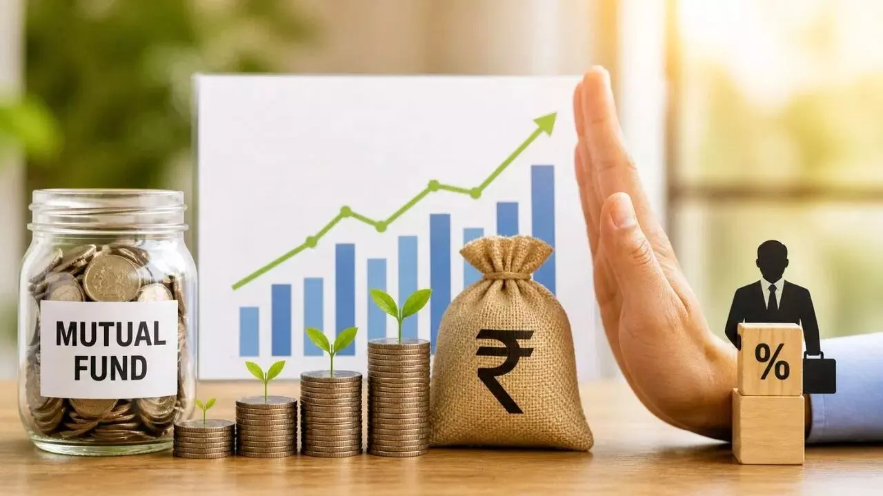 Direct vs Regular Mutual Funds : డైరెక్ట్ వర్సెస్ రెగ్యులర్: మీ పెట్టుబడికి ఏది బెస్ట్? రూ.లక్షల తేడా వెనుక అసలు రహస్యం Direct vs Regular Mutual Funds : డైరెక్ట్ వర్సెస్ రెగ్యులర్: మీ పెట్టుబడికి ఏది బెస్ట్? రూ.లక్షల తేడా వెనుక అసలు రహస్యం