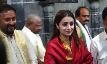 Trisha Krishnan Visits Tirumala: తమిళనాడు రిజల్ట్స్.. తిరుమలలో త్రిష.. అసలు ఏం జరుగుతోంది? Trisha Krishnan Visits Tirumala: తమిళనాడు రిజల్ట్స్.. తిరుమలలో త్రిష.. అసలు ఏం జరుగుతోంది?