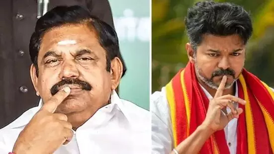 Political Developments in Tamil Nadu: తమిళనాడులో రాజకీయ పరిణామాలు: విజయ్కు ఏఐఏడీఎంకే ఎమ్మెల్యేల మెజారిటీ మద్దతు? Political Developments in Tamil Nadu: తమిళనాడులో రాజకీయ పరిణామాలు: విజయ్కు ఏఐఏడీఎంకే ఎమ్మెల్యేల మెజారిటీ మద్దతు?