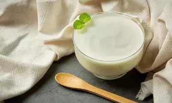 Eating Curd at Night: రాత్రి పూట పెరుగు తింటున్నారా? అయితే ఈ జీర్ణ సమస్యలు తప్పవు Eating Curd at Night: రాత్రి పూట పెరుగు తింటున్నారా? అయితే ఈ జీర్ణ సమస్యలు తప్పవు