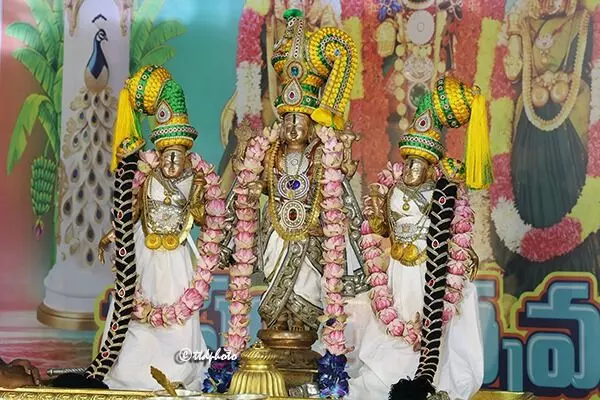 Srinivasa Mangapuram Temple: గోవింద నామస్మరణల మధ్య ప్రారంభమైన శ్రీనివాసమంగాపురం వసంతోత్సవాలు Srinivasa Mangapuram Temple: గోవింద నామస్మరణల మధ్య ప్రారంభమైన శ్రీనివాసమంగాపురం వసంతోత్సవాలు