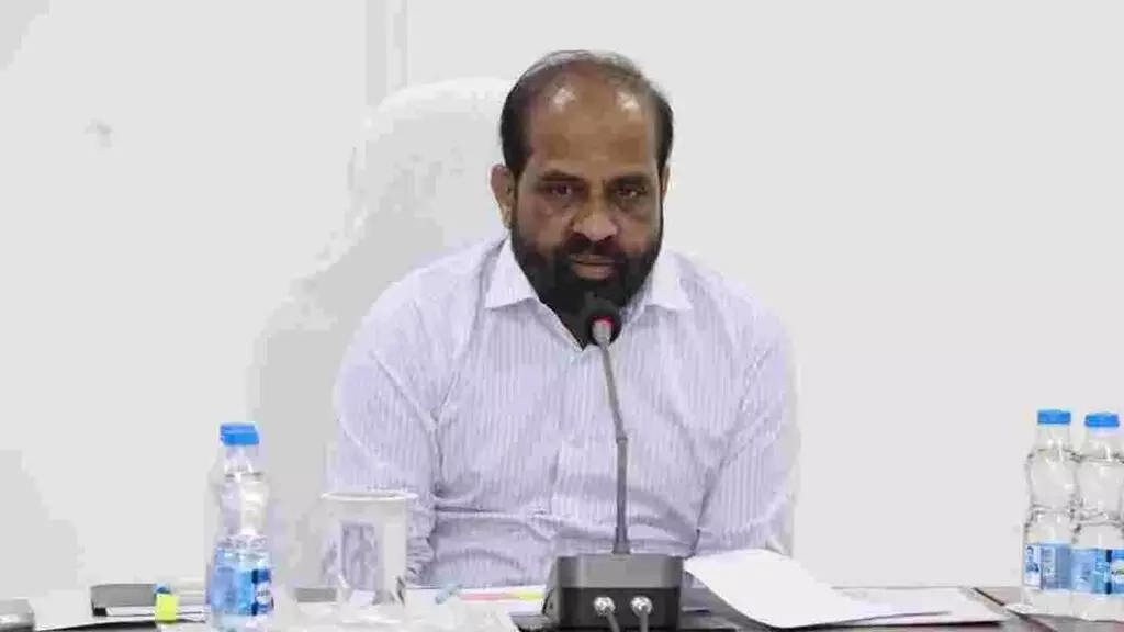 SatyakumarYadav: జగన్ ఫోటోతో విజయ్ గెలిచాడనడం హాస్యాస్పదం: మంత్రి సత్యకుమార్ యాదవ్ SatyakumarYadav: జగన్ ఫోటోతో విజయ్ గెలిచాడనడం హాస్యాస్పదం: మంత్రి సత్యకుమార్ యాదవ్