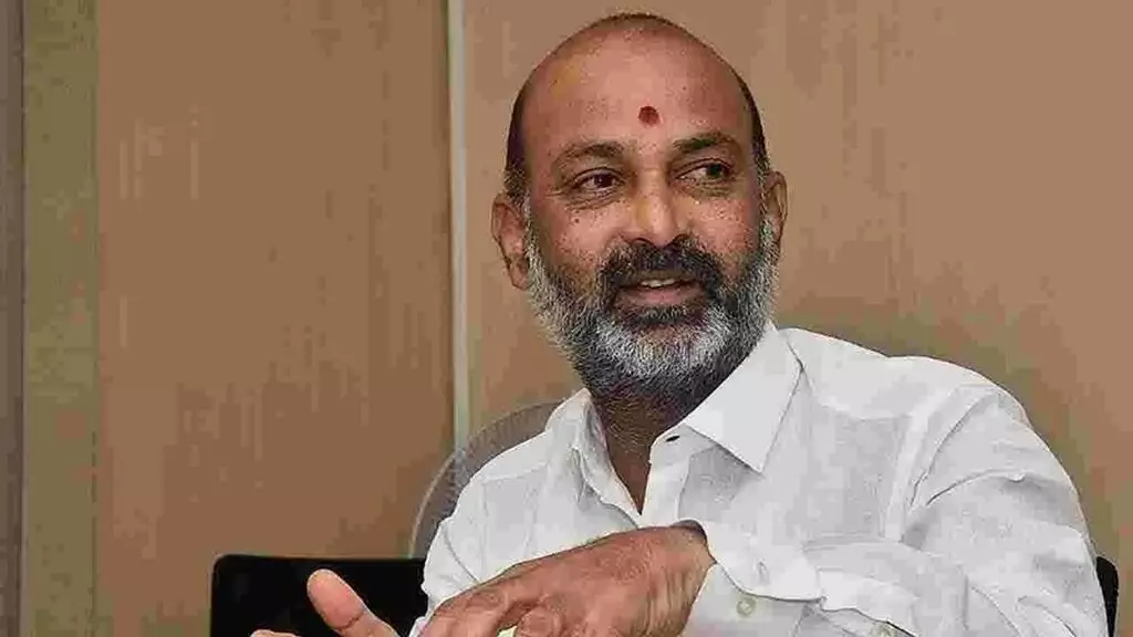Bandi Sanjay: కుమారుడిపై పోక్సో కేసు: స్పందించిన బండి సంజయ్ Bandi Sanjay: కుమారుడిపై పోక్సో కేసు: స్పందించిన బండి సంజయ్