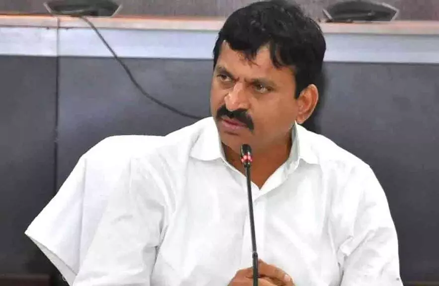 Ponguleti Srinivasa Reddy: హైదరాబాద్లో స్థలం ఉంటే ఈ నెలాఖరులోగా ఇందిరమ్మ ఇల్లు: పొంగులేటి Ponguleti Srinivasa Reddy: హైదరాబాద్లో స్థలం ఉంటే ఈ నెలాఖరులోగా ఇందిరమ్మ ఇల్లు: పొంగులేటి