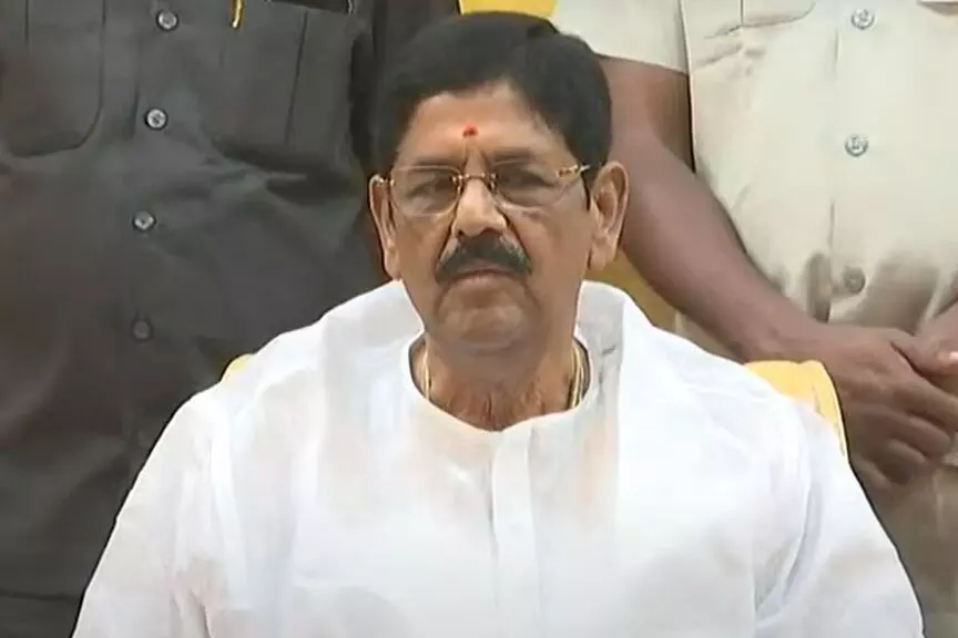 Minister Anam Ramanarayana Reddy: ప్రతి నియోజకవర్గంలో 25కి పైగా ఆలయాల నిర్మాణం..కామన్ గుడ్ ఫండ్ కింద 706 ఆలయాలకు అనుమతి: మంత్రి ఆనం రామనారాయణ రెడ్డి Minister Anam Ramanarayana Reddy: ప్రతి నియోజకవర్గంలో 25కి పైగా ఆలయాల నిర్మాణం..కామన్ గుడ్ ఫండ్ కింద 706 ఆలయాలకు అనుమతి: మంత్రి ఆనం రామనారాయణ రెడ్డి