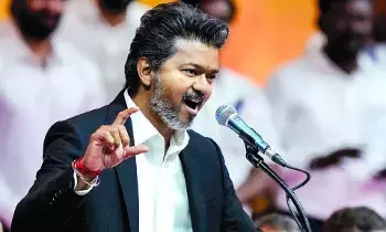 Vijay’s Sensational Decision on Liquor Shops: మద్యం దుకాణాలపై విజయ్ సంచలన నిర్ణయం.. 717 TASMAC షాపులు మూసివేతకు ఆదేశాలు