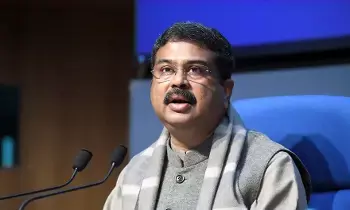 Dharmendra Pradhan: వచ్చే ఏడాది నుంచి నీట్ పరీక్ష ఆన్లైన్లోనే - ధర్మేంద్ర ప్రధాన్ ప్రకటన Dharmendra Pradhan: వచ్చే ఏడాది నుంచి నీట్ పరీక్ష ఆన్లైన్లోనే - ధర్మేంద్ర ప్రధాన్ ప్రకటన