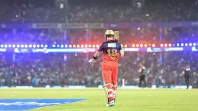 Virat Kohli Match Ticket Priced: విరాట్ కోహ్లీ మ్యాచ్ టికెట్ రూ. 80,000..! ఐపీఎల్ పాస్ స్కామ్లో DDCA టాప్ ఆఫీసర్? Virat Kohli Match Ticket Priced: విరాట్ కోహ్లీ మ్యాచ్ టికెట్ రూ. 80,000..! ఐపీఎల్ పాస్ స్కామ్లో DDCA టాప్ ఆఫీసర్?