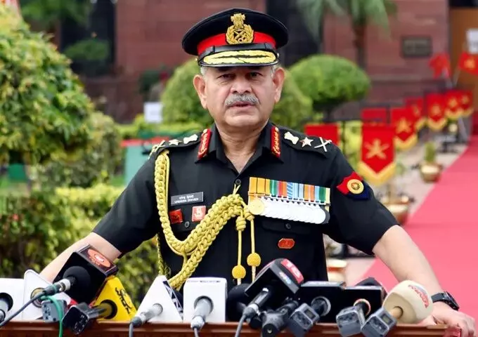 Army Chief Upendra Dwivedi: చరిత్రలో ఉంటారా.. భూగోళంలో ఉంటారా? పాక్కు ఆర్మీ చీఫ్ ఉపేంద్ర ద్వివేది తీవ్ర హెచ్చరిక Army Chief Upendra Dwivedi: చరిత్రలో ఉంటారా.. భూగోళంలో ఉంటారా? పాక్కు ఆర్మీ చీఫ్ ఉపేంద్ర ద్వివేది తీవ్ర హెచ్చరిక