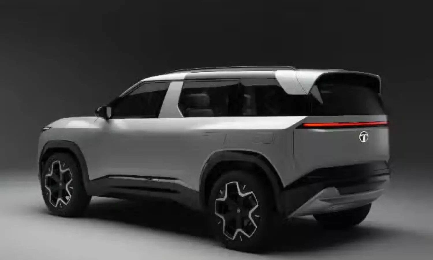 Tata Sierra EV : 500 కిమీ మైలేజ్, మూడు స్క్రీన్లతో ఇంటీరియర్.. టాటా నుంచి మరో ఎలక్ట్రిక్ సునామీ Tata Sierra EV : 500 కిమీ మైలేజ్, మూడు స్క్రీన్లతో ఇంటీరియర్.. టాటా నుంచి మరో ఎలక్ట్రిక్ సునామీ