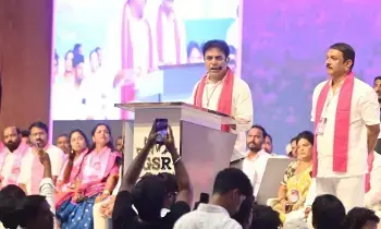 KTR Demands Action: కేంద్ర మంత్రి బండి సంజయ్ను వెంటనే బర్తరఫ్ చేయాలి: కేటీఆర్ KTR Demands Action: కేంద్ర మంత్రి బండి సంజయ్ను వెంటనే బర్తరఫ్ చేయాలి: కేటీఆర్