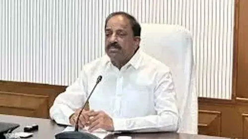 Minister Tummala Nageswara Rao Launches Sharp Criticism: కేంద్ర విధానాలు రైతులకు శాపమే! మంత్రి తుమ్మల నాగేశ్వరరావు తీవ్ర విమర్శ Minister Tummala Nageswara Rao Launches Sharp Criticism: కేంద్ర విధానాలు రైతులకు శాపమే! మంత్రి తుమ్మల నాగేశ్వరరావు తీవ్ర విమర్శ