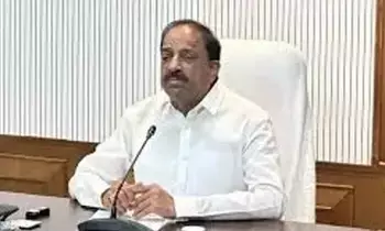 Minister Tummala Nageswara Rao Launches Sharp Criticism: కేంద్ర విధానాలు రైతులకు శాపమే! మంత్రి తుమ్మల నాగేశ్వరరావు తీవ్ర విమర్శ Minister Tummala Nageswara Rao Launches Sharp Criticism: కేంద్ర విధానాలు రైతులకు శాపమే! మంత్రి తుమ్మల నాగేశ్వరరావు తీవ్ర విమర్శ