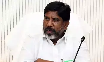Indiramma Family Life Insurance Scheme: ఇందిరమ్మ కుటుంబ జీవిత బీమా పథకం: విధివిధానాలు నేడు ఖరారు Indiramma Family Life Insurance Scheme: ఇందిరమ్మ కుటుంబ జీవిత బీమా పథకం: విధివిధానాలు నేడు ఖరారు