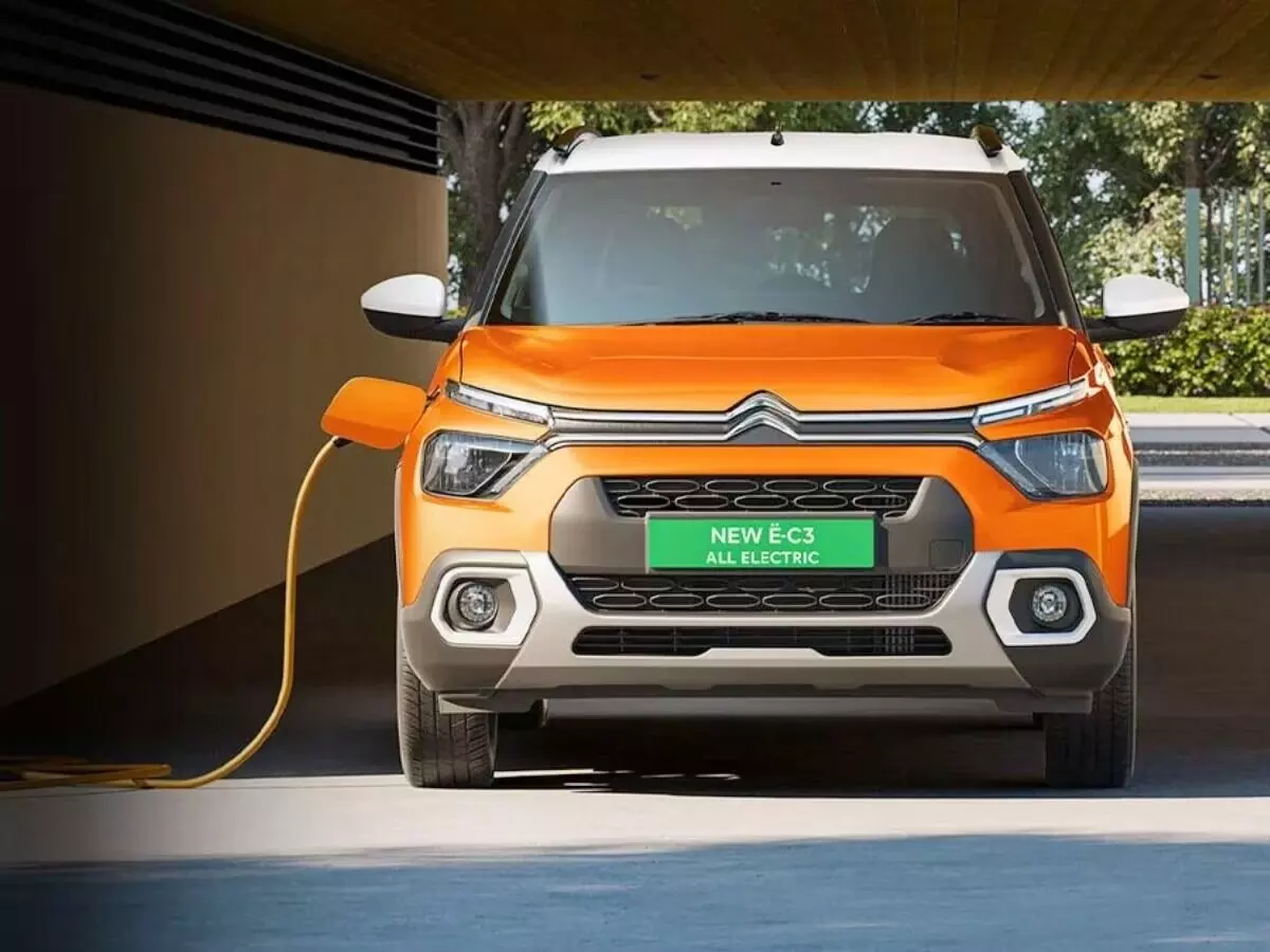 Citroen : టాటా పంచ్ ఈవీకి పోటీగా వచ్చిన సిట్రోయెన్ eC3.. ఇప్పుడు కొంటే ఏకంగా రూ.40,000 డిస్కౌంట్ Citroen : టాటా పంచ్ ఈవీకి పోటీగా వచ్చిన సిట్రోయెన్ eC3.. ఇప్పుడు కొంటే ఏకంగా రూ.40,000 డిస్కౌంట్