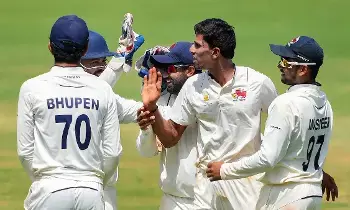 Ranji Trophy : మళ్లీ రెండు విడతల్లో రంజీ ట్రోఫీ.. ఆగస్టు నుంచే కొత్త సీజన్ Ranji Trophy : మళ్లీ రెండు విడతల్లో రంజీ ట్రోఫీ.. ఆగస్టు నుంచే కొత్త సీజన్