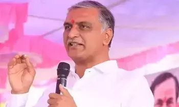 Harish Rao: బీఆర్ఎస్ అధికారంలోకి వస్తే ఫ్యూచర్ సిటీని రద్దు చేసి ఫార్మా సిటీని పునరుద్ధరిస్తాం: హరీశ్ రావు Harish Rao: బీఆర్ఎస్ అధికారంలోకి వస్తే ఫ్యూచర్ సిటీని రద్దు చేసి ఫార్మా సిటీని పునరుద్ధరిస్తాం: హరీశ్ రావు