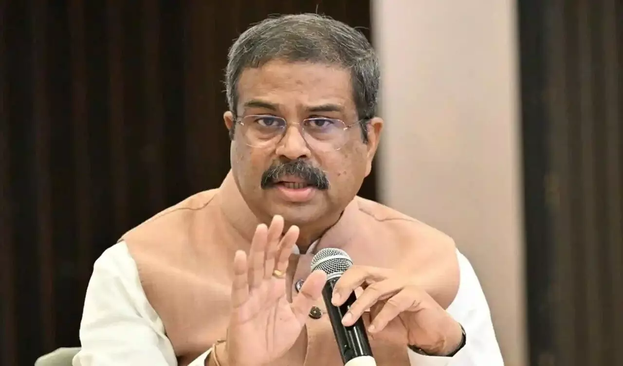 Union Education Minister Dharmendra Pradhan: నీట్: కట్టుదిట్టంగా రీ-నీట్ నిర్వహిస్తాం: కేంద్ర విద్యాశాఖ మంత్రి ధర్మేంద్ర ప్రధాన్ Union Education Minister Dharmendra Pradhan: నీట్: కట్టుదిట్టంగా రీ-నీట్ నిర్వహిస్తాం: కేంద్ర విద్యాశాఖ మంత్రి ధర్మేంద్ర ప్రధాన్
