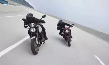 Triumph : రోడ్లపై రేసింగ్ లగ్జరీ.. సరికొత్త ట్రయంఫ్ స్ట్రీట్ ట్రిపుల్ 765 RX బైక్ లాంచ్.. ఫీచర్లు నెక్స్ట్ లెవెల్ Triumph : రోడ్లపై రేసింగ్ లగ్జరీ.. సరికొత్త ట్రయంఫ్ స్ట్రీట్ ట్రిపుల్ 765 RX బైక్ లాంచ్.. ఫీచర్లు నెక్స్ట్ లెవెల్