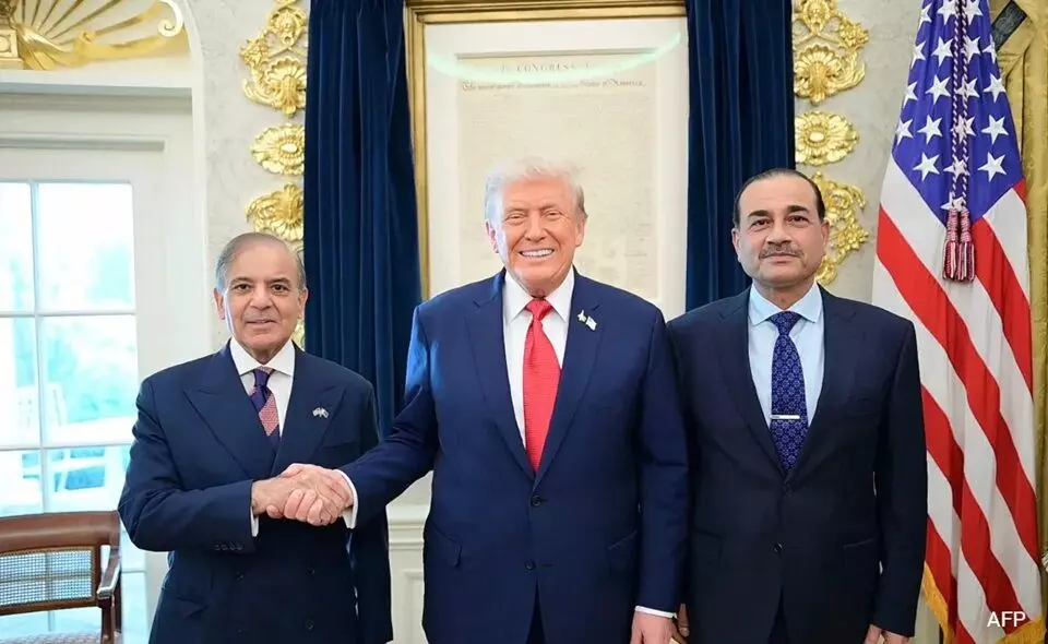 Twist in Trump’s ‘Abraham Accords’ Push: ట్రంప్ ‘అబ్రహం అకార్డ్స్’ మెలిక.. పాకిస్థాన్ తీవ్ర నిరాకరణ Twist in Trump’s ‘Abraham Accords’ Push: ట్రంప్ ‘అబ్రహం అకార్డ్స్’ మెలిక.. పాకిస్థాన్ తీవ్ర నిరాకరణ