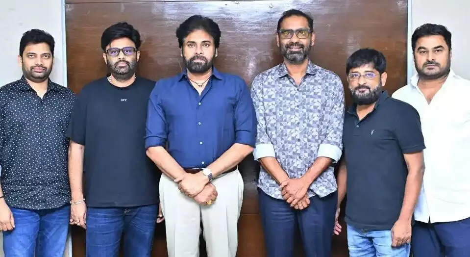 Film Producers: చిత్ర పరిశ్రమ సమస్యలను పరిష్కరిస్తారన్న భరోసా: సినీ నిర్మాతలు Film Producers: చిత్ర పరిశ్రమ సమస్యలను పరిష్కరిస్తారన్న భరోసా: సినీ నిర్మాతలు