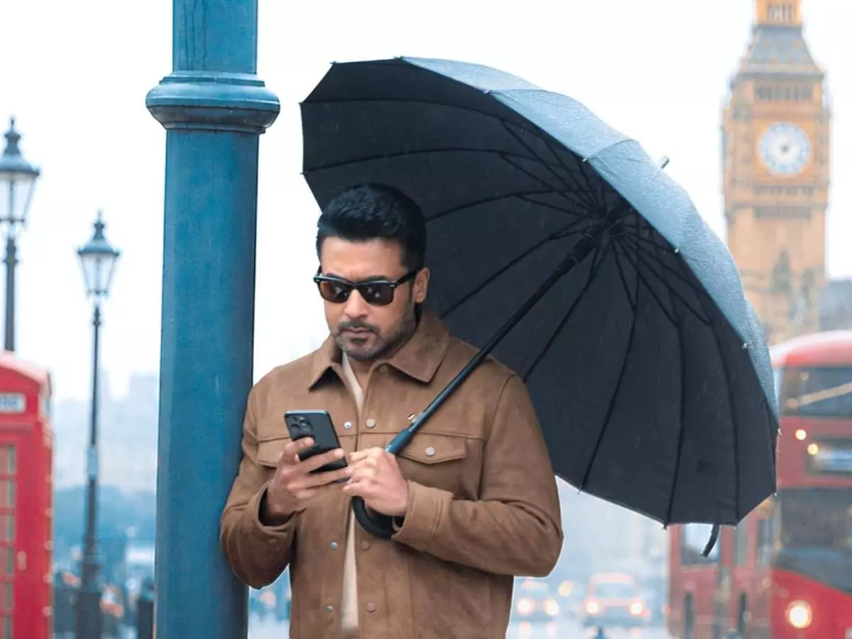 Suriya’s ‘Viswanath and Sons’: సూర్య ‘విశ్వనాథ్ అండ్ సన్స్’.. రిలీజ్ డేట్ ఫిక్స్! Suriya’s ‘Viswanath and Sons’: సూర్య ‘విశ్వనాథ్ అండ్ సన్స్’.. రిలీజ్ డేట్ ఫిక్స్!