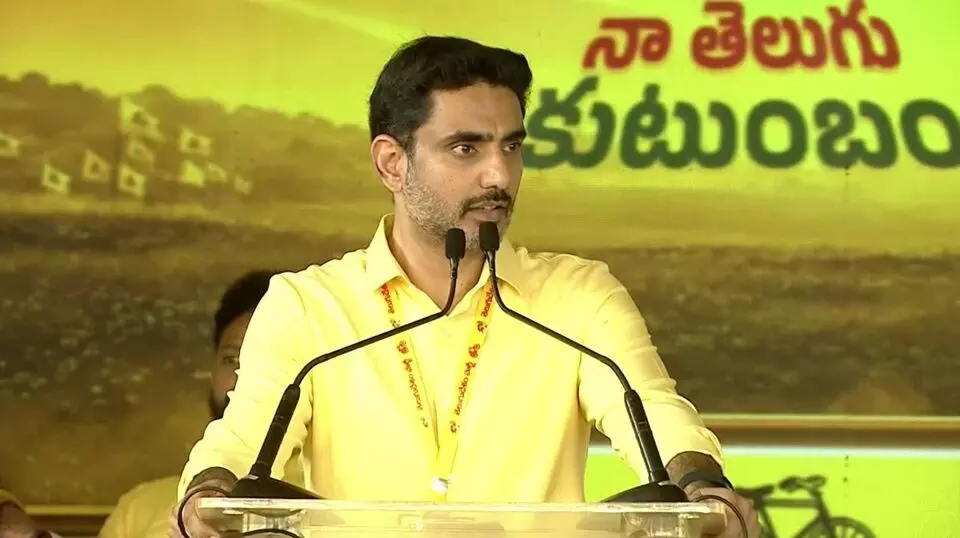 Nara Lokesh’s Sharp Remarks : రాజారెడ్డి రక్త చరిత్రను జగన్మోహన్ రెడ్డి తానే ప్రస్తావించారు: నారా లోకేశ్ Nara Lokesh’s Sharp Remarks : రాజారెడ్డి రక్త చరిత్రను జగన్మోహన్ రెడ్డి తానే ప్రస్తావించారు: నారా లోకేశ్