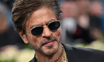 Shah Rukh Khan Back in Don 3: డాన్ 3లో మళ్లీ కింగ్ ఖాన్? భారీ కండిషన్ పెట్టిన షారుక్.. డైరెక్టర్గా అట్లీ ఎంట్రీ? Shah Rukh Khan Back in Don 3: డాన్ 3లో మళ్లీ కింగ్ ఖాన్? భారీ కండిషన్ పెట్టిన షారుక్.. డైరెక్టర్గా అట్లీ ఎంట్రీ?