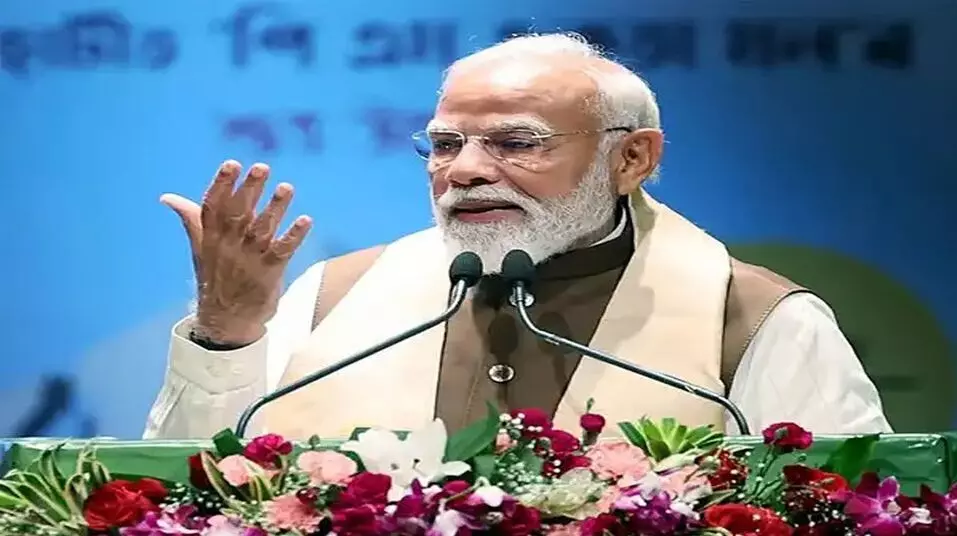 PM Modi Suggests: జల వివాదాలు సహకారంతో పరిష్కరించుకోవాలి.. కెన్-బెట్వా ప్రాజెక్టును ఆదర్శంగా తీసుకోండి: ప్రధాని మోదీ సూచన PM Modi Suggests: జల వివాదాలు సహకారంతో పరిష్కరించుకోవాలి.. కెన్-బెట్వా ప్రాజెక్టును ఆదర్శంగా తీసుకోండి: ప్రధాని మోదీ సూచన