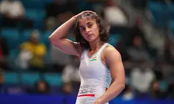 Vinesh Phogat: వినేశ్ ఫొగాట్ ఏషియన్ గేమ్స్ కల నెరవేరుతుందా? ఇవాళ సుప్రీంకోర్టులో తేలనున్న భవితవ్యం! Vinesh Phogat: వినేశ్ ఫొగాట్ ఏషియన్ గేమ్స్ కల నెరవేరుతుందా? ఇవాళ సుప్రీంకోర్టులో తేలనున్న భవితవ్యం!