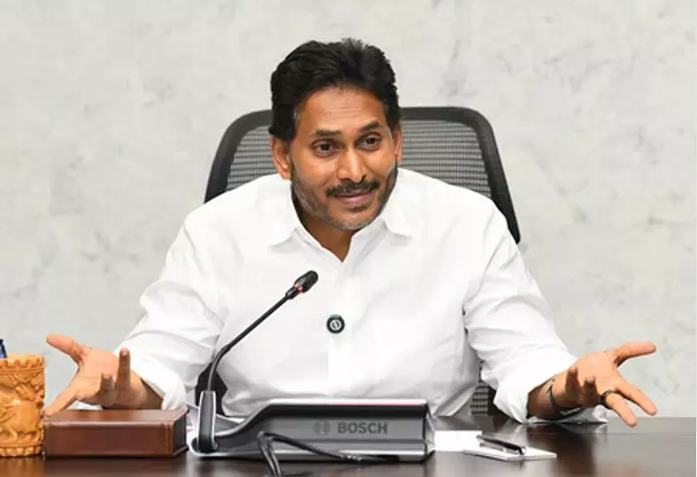 Illegal Funds Linked to Jagan’s PA Sent Abroad: జగన్ పీఏ అక్రమ సొమ్ము విదేశాలకు? సిట్ విచారణలో వెల్లడి Illegal Funds Linked to Jagan’s PA Sent Abroad: జగన్ పీఏ అక్రమ సొమ్ము విదేశాలకు? సిట్ విచారణలో వెల్లడి