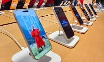 Smartphone Prices : కొత్త మొబైల్ కొనేవారికి బిగ్ షాక్.. భారీగా పెరగనున్న స్మార్ట్ఫోన్ ధరలు Smartphone Prices : కొత్త మొబైల్ కొనేవారికి బిగ్ షాక్.. భారీగా పెరగనున్న స్మార్ట్ఫోన్ ధరలు
