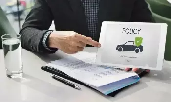 Car Insurance : కారు ఇన్సూరెన్స్ తీసుకునేటప్పుడు ఈ తప్పు చేశారో.. క్లెయిమ్ రిజెక్ట్ అవ్వడం ఖాయం