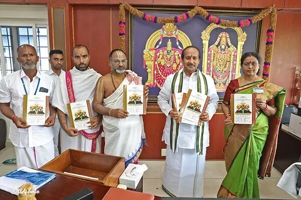 Sri Venugopala Swamy Brahmotsavams: జూన్ 6వ తేదీ నుండి కార్వేటినగరం శ్రీ వేణుగోపాలస్వామి బ్రహ్మోత్సవాలు! Sri Venugopala Swamy Brahmotsavams: జూన్ 6వ తేదీ నుండి కార్వేటినగరం శ్రీ వేణుగోపాలస్వామి బ్రహ్మోత్సవాలు!