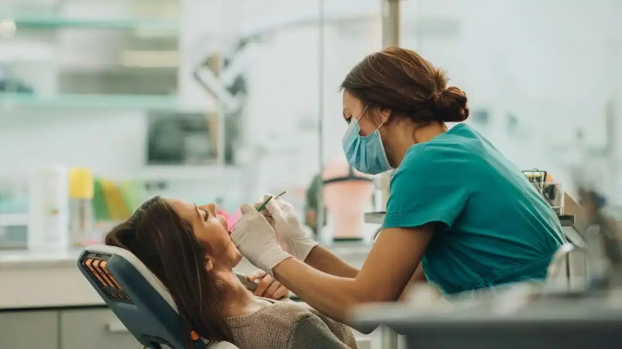 Poor Oral Health Affect Fertility: మహిళలు అలర్ట్: నోటి ఆరోగ్యం సరిగా లేకపోతే సంతానలేమి సమస్యలు తప్పవా? తాజా అధ్యయనంలో షాకింగ్ నిజాలు.. Poor Oral Health Affect Fertility: మహిళలు అలర్ట్: నోటి ఆరోగ్యం సరిగా లేకపోతే సంతానలేమి సమస్యలు తప్పవా? తాజా అధ్యయనంలో షాకింగ్ నిజాలు..