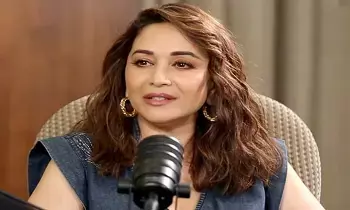 Madhuri Dixit: మంచి తల్లి కాదా?.. మాధురి దీక్షిత్ పాత్ర అసలు రహస్యం! Madhuri Dixit: మంచి తల్లి కాదా?.. మాధురి దీక్షిత్ పాత్ర అసలు రహస్యం!