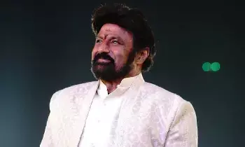 Natasimham Balakrishna: నటసింహం బాలకృష్ణ కొత్త ప్లాన్: ఎక్కువ సినిమాలు.. భారీ సంపాదన! Natasimham Balakrishna: నటసింహం బాలకృష్ణ కొత్త ప్లాన్: ఎక్కువ సినిమాలు.. భారీ సంపాదన!