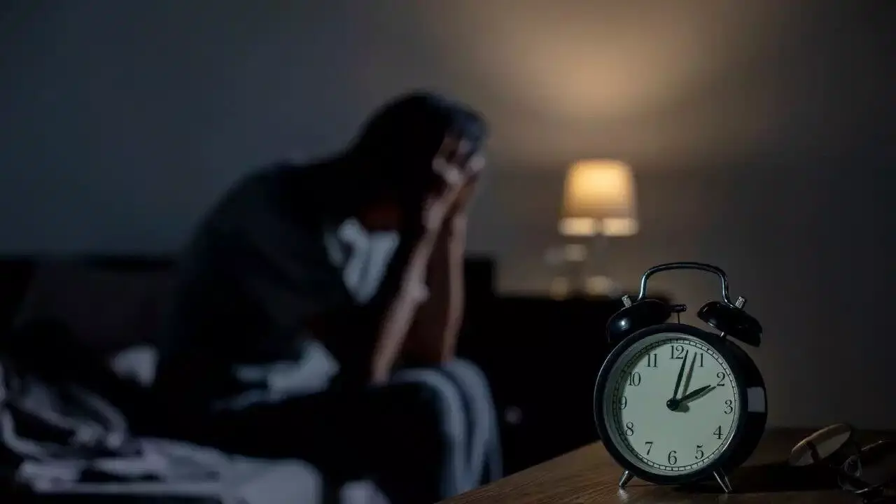 Unable to Sleep Properly at Night: రాత్రిళ్లు నిద్ర పట్టడం లేదా..? అయితే మీ శరీరంలో ఆ 4 విటమిన్ల లోపం ఉన్నట్లే.. Unable to Sleep Properly at Night: రాత్రిళ్లు నిద్ర పట్టడం లేదా..? అయితే మీ శరీరంలో ఆ 4 విటమిన్ల లోపం ఉన్నట్లే..