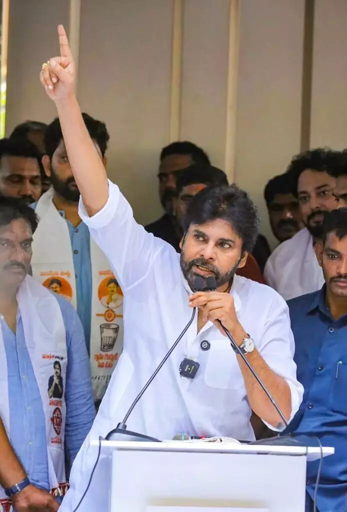 Deputy Chief Minister Pawan Kalyan: పవన్ కల్యాణ్: ‘అదే నా రాస్తా’.. ఉప ముఖ్యమంత్రి పోస్టు వైరల్ Deputy Chief Minister Pawan Kalyan: పవన్ కల్యాణ్: ‘అదే నా రాస్తా’.. ఉప ముఖ్యమంత్రి పోస్టు వైరల్