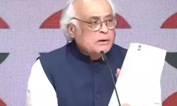 Congress Alleges: బ్యూరోక్రాట్లపై బాధ్యతలు మోపడం ద్వారా రాజకీయ నాయకత్వాన్ని కాపాడుకోవాలని కాంగ్రెస్ ఆరోపణ Congress Alleges: బ్యూరోక్రాట్లపై బాధ్యతలు మోపడం ద్వారా రాజకీయ నాయకత్వాన్ని కాపాడుకోవాలని కాంగ్రెస్ ఆరోపణ