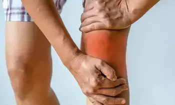 Joint Pains Increase When the Weather Changes: వాతావరణం మారితే కీళ్ల నొప్పులు ఎందుకు పెరుగుతాయి? నిపుణులు చెబుతున్న అసలు కారణాలు ఇవే.. Joint Pains Increase When the Weather Changes: వాతావరణం మారితే కీళ్ల నొప్పులు ఎందుకు పెరుగుతాయి? నిపుణులు చెబుతున్న అసలు కారణాలు ఇవే..
