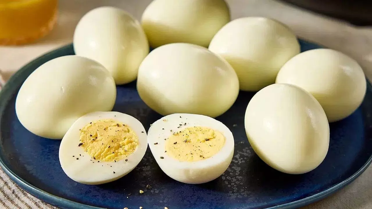 Eggs Increase Body Heat During Summer: ఎండాకాలంలో కోడిగుడ్లు తింటే ఒంట్లో వేడి పెరుగుతుందా? Eggs Increase Body Heat During Summer: ఎండాకాలంలో కోడిగుడ్లు తింటే ఒంట్లో వేడి పెరుగుతుందా?