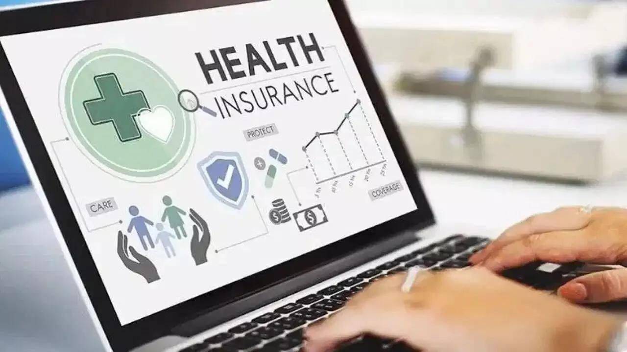 Health Insurance : ఇన్సూరెన్స్ కంపెనీల అరాచకానికి కోర్టు బ్రేక్.. తండ్రి పరువు తీసినందుకు కంపెనీకి షాక్ Health Insurance : ఇన్సూరెన్స్ కంపెనీల అరాచకానికి కోర్టు బ్రేక్.. తండ్రి పరువు తీసినందుకు కంపెనీకి షాక్