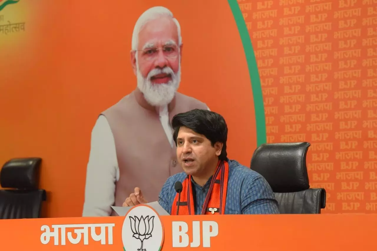 BJP Fires Back: రాహుల్ గాంధీ వ్యాఖ్యలపై బీజేపీ ఘాటు కౌంటర్ BJP Fires Back: రాహుల్ గాంధీ వ్యాఖ్యలపై బీజేపీ ఘాటు కౌంటర్