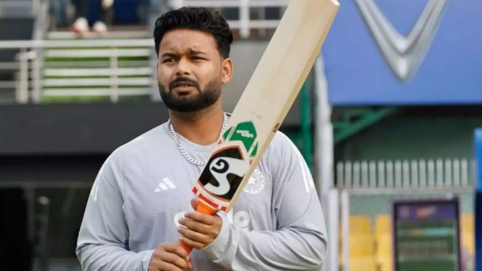 Rishabh Pant: 50వ టెస్ట్ మ్యాచ్: రిషబ్ పంత్పైనే అందరి దృష్టి Rishabh Pant: 50వ టెస్ట్ మ్యాచ్: రిషబ్ పంత్పైనే అందరి దృష్టి