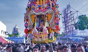 Sri Kalyana Venkateswara Swamy Rathotsavam: భక్తి పారవశ్యంలో శ్రీ కల్యాణ వేంకటేశ్వరుని రథోత్సవం Sri Kalyana Venkateswara Swamy Rathotsavam: భక్తి పారవశ్యంలో శ్రీ కల్యాణ వేంకటేశ్వరుని రథోత్సవం