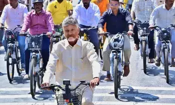 CM Chandrababu: విశాఖలో సైక్లింగ్‌, వాకింగ్‌కు ప్రత్యేక ట్రాక్‌లు: సీఎం చంద్రబాబు