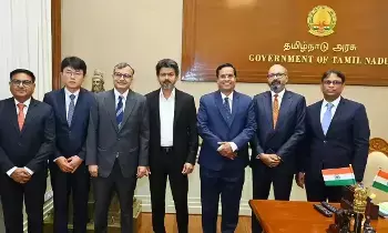 Hyundai : భారత్లో హ్యుందాయ్ మెగా ప్లాన్.. తమిళనాడులో రూ.26,000 కోట్లతో భారీ ఈవీ హబ్ Hyundai : భారత్లో హ్యుందాయ్ మెగా ప్లాన్.. తమిళనాడులో రూ.26,000 కోట్లతో భారీ ఈవీ హబ్